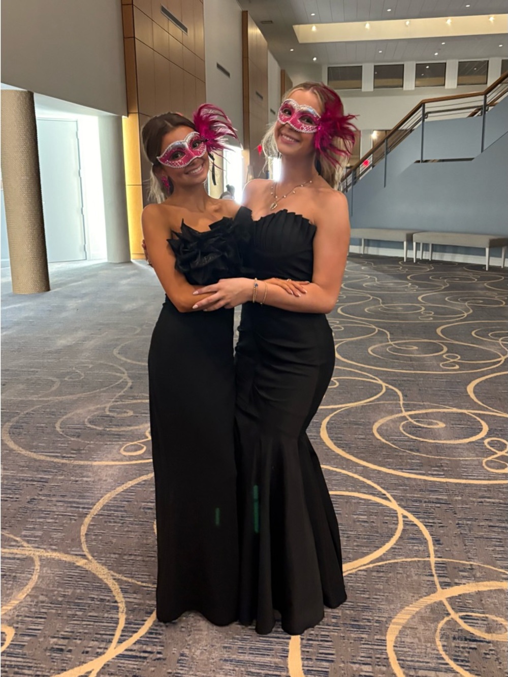 Elegant Black Strapless Evening Dress